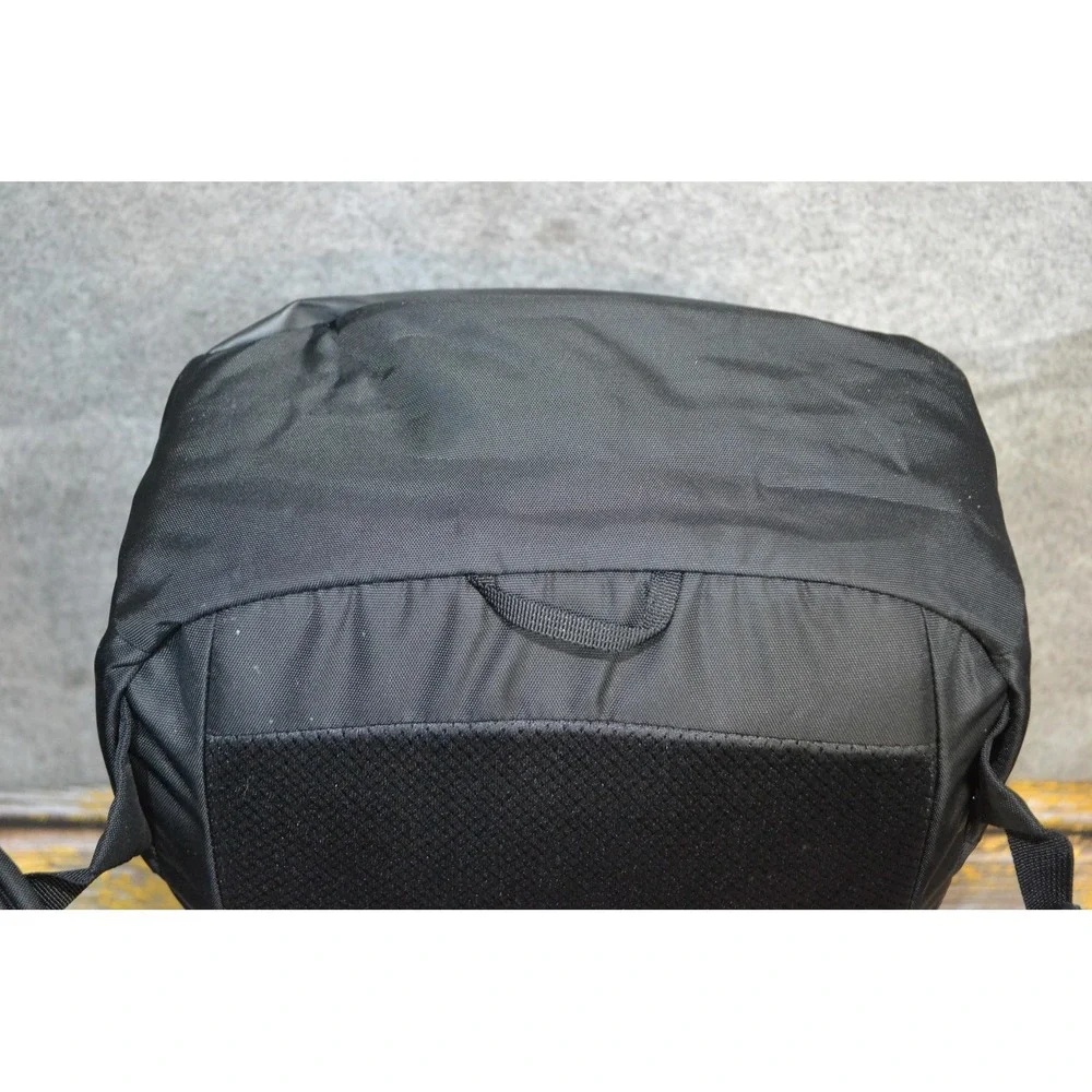 Cotopaxi Vaya 18L Cada Dia Backpack Black Laptop Daypack 18